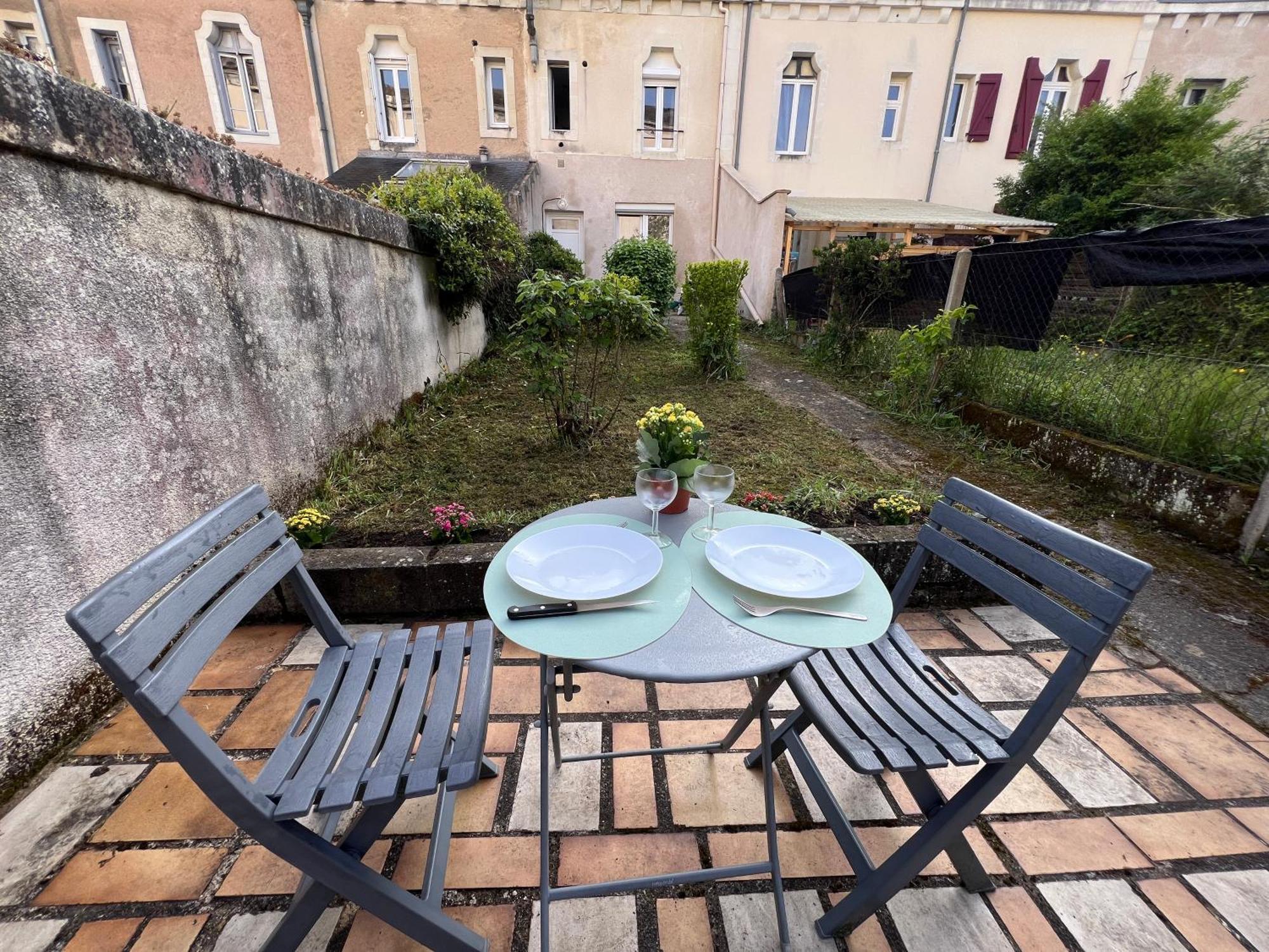 Studios Cozy 2A4 Pers Avec Jardin I Proche Futuroscope Châtellerault Esterno foto